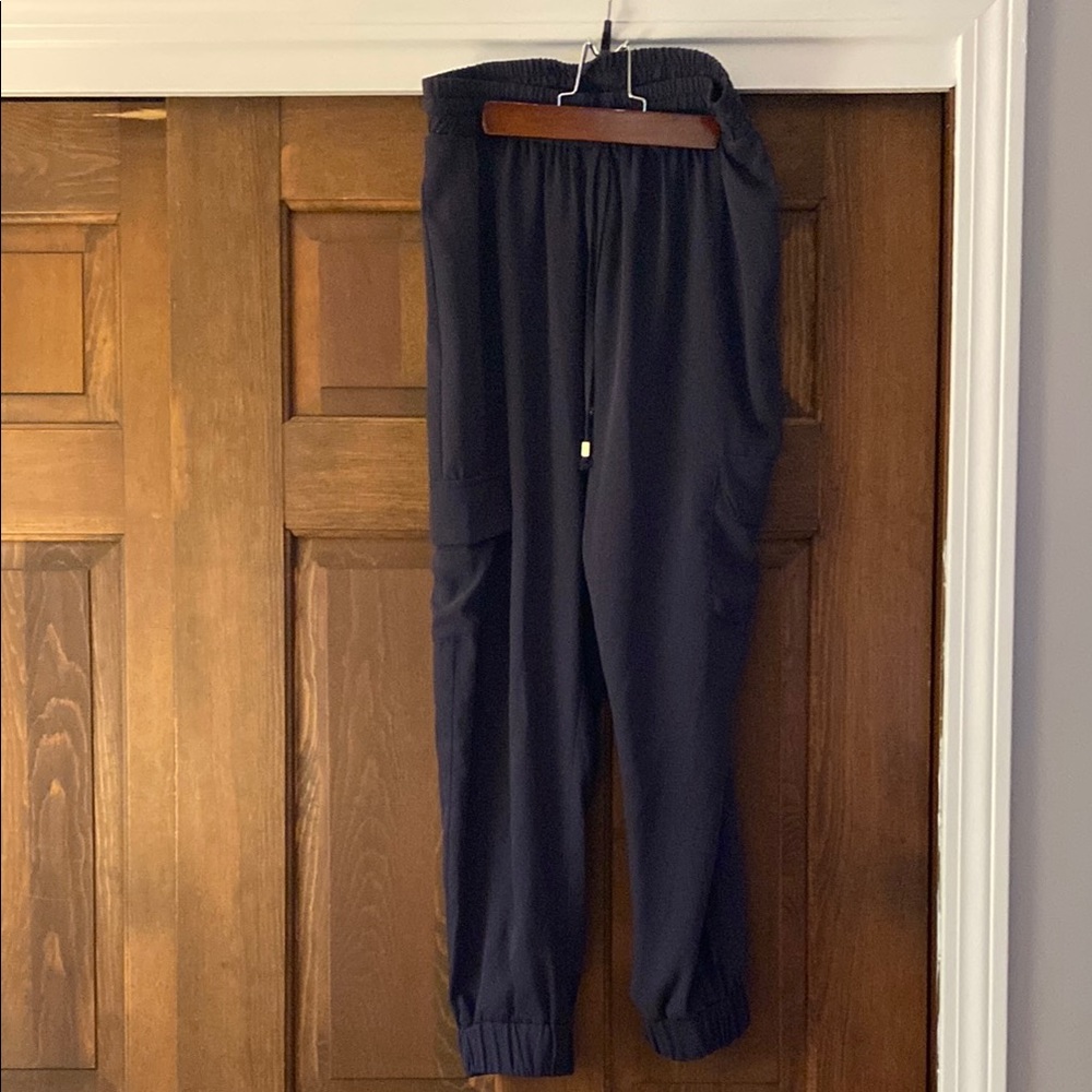 NWOT Veronica M navy cargo lightweight joggers medium